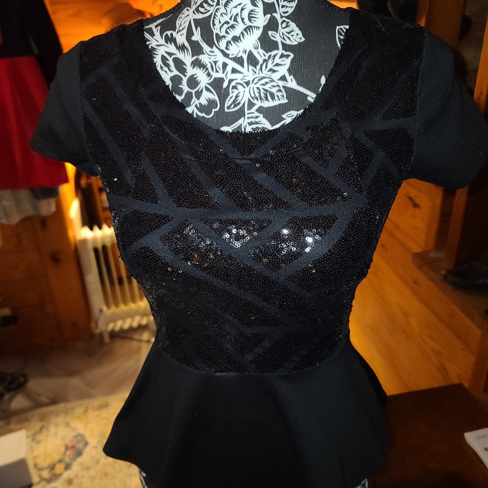 Sequins black top - Picture 6 of 7
